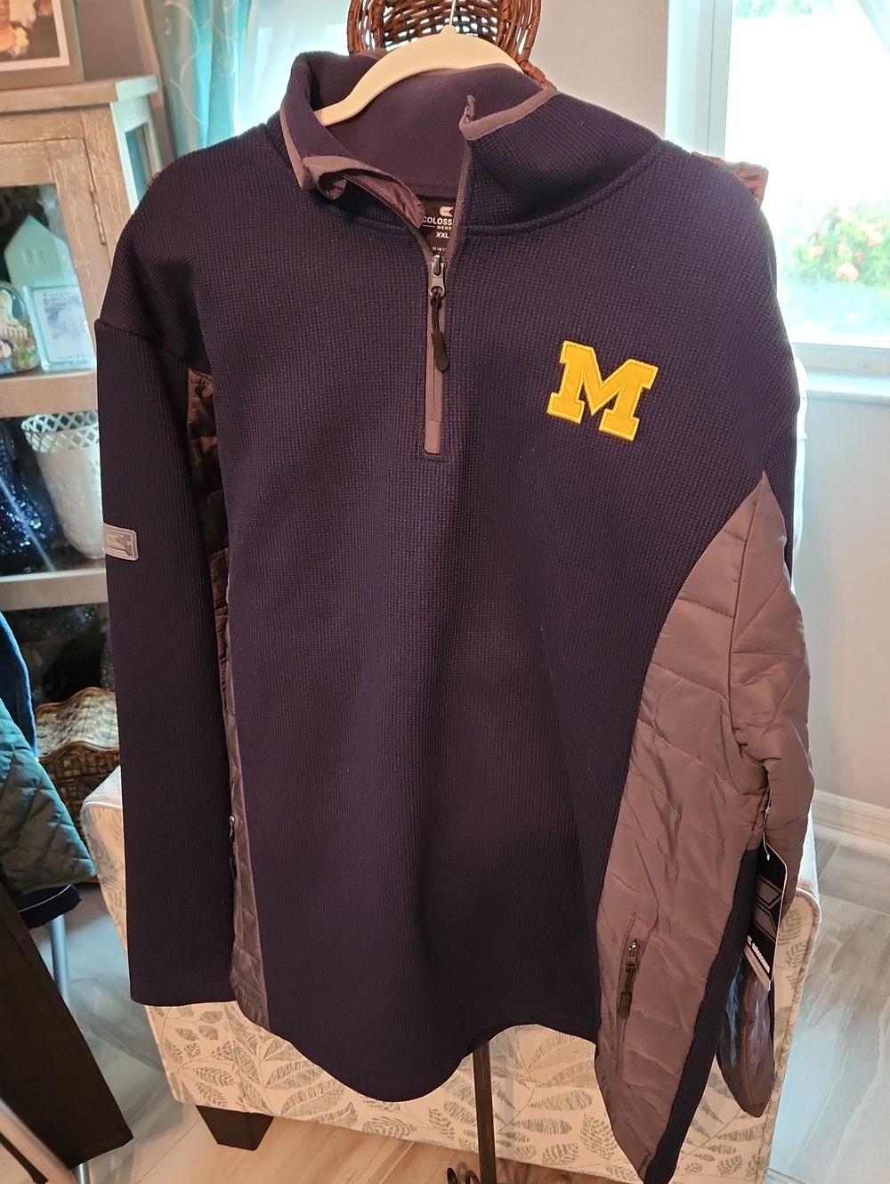 Colosseum Navy and Gray Kids 1/4 Zip Pullover with Yellow 'M' Patch